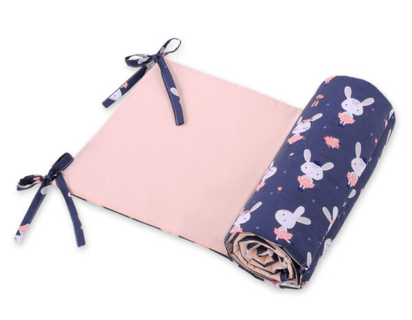 Uniwersalny ochraniacz do łóżeczka – króliczki baletnice granatowe