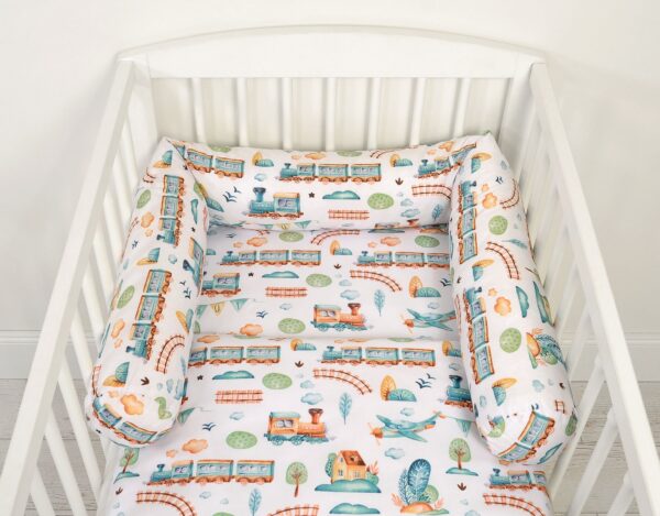 Ochraniacz wałek do łóżeczka niemowlęcego – pociąg turkusowy