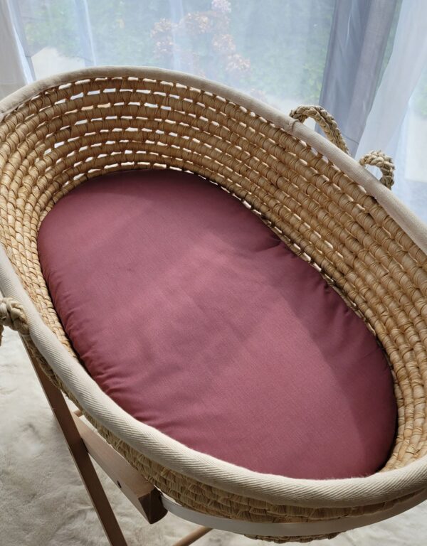 Prześcieradło bawełniane do kosza Mojżesza Boho wózka gondoli 75×35 cm – róż retro