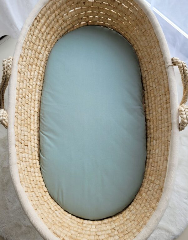 Prześcieradło bawełniane do kosza Mojżesza Boho wózka gondoli 75×35 cm – szałwia