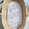 Prześcieradło bawełniane do kosza Mojżesza Boho wózka gondoli 75×35 cm – Leśna dellikatność