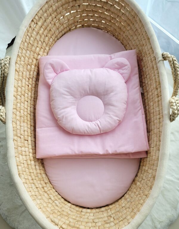 Pościel dla niemowląt z wypełnieniem kołderka i poduszka profilowana Miś – zestaw 2cz. – różowy