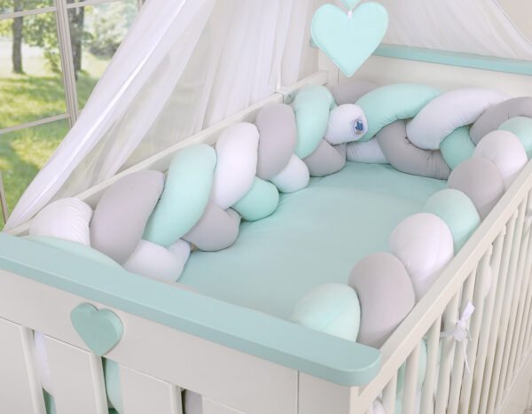 Ochraniacz warkocz pleciony do łóżeczka XXL – biało-szary – miętowy