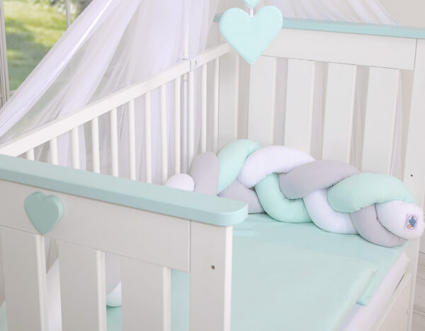 Ochraniacz warkocz pleciony do łóżeczka – biało-szaro-miętowy