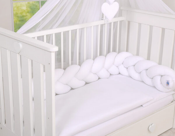 Ochraniacz warkocz pleciony do łóżeczka – biały