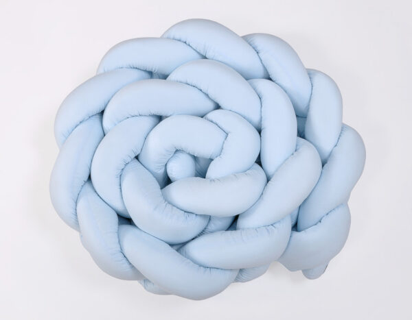 Ochraniacz warkocz pleciony do łóżeczka XXL – niebieski