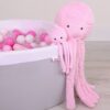 Przytulanka dla dzieci Ośmiornica z grzechotką- różowa