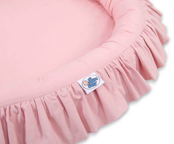 Gniazdko z falbanką – brudny róż