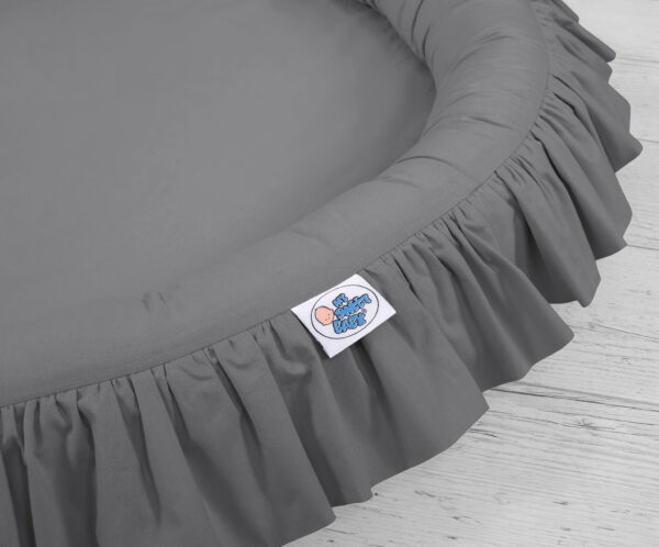 Gniazdko z falbanką – antracyt