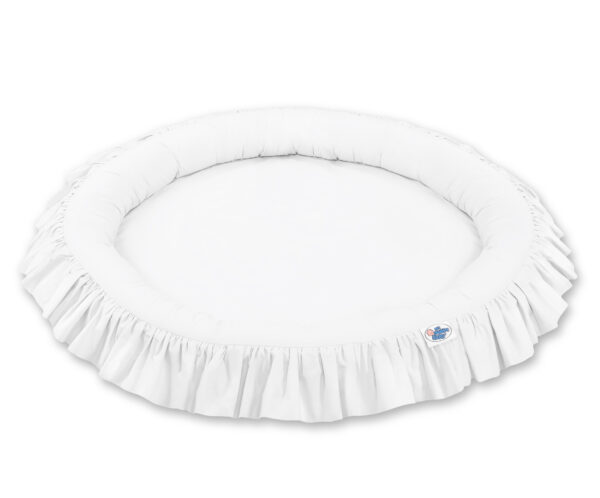 Gniazdko z falbanką – białe