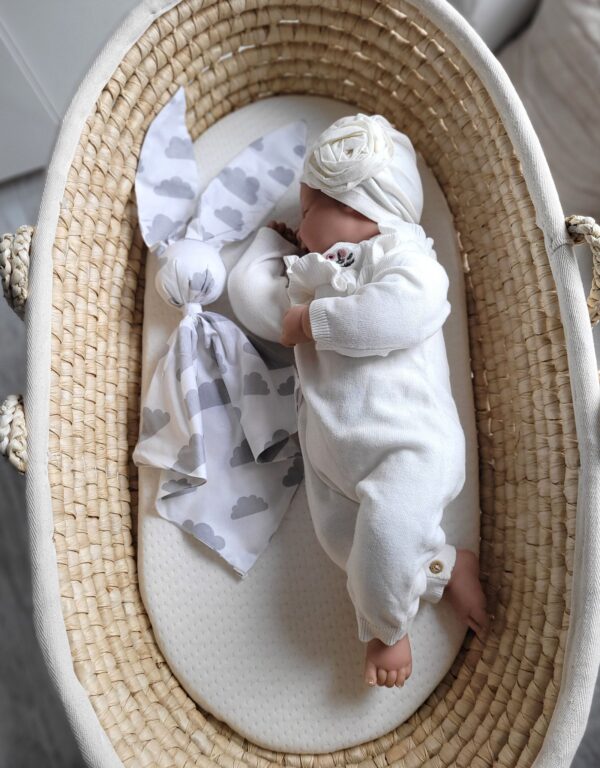 Miękka przytulanka kocyk króliczek z bawełny – Chmurki szare