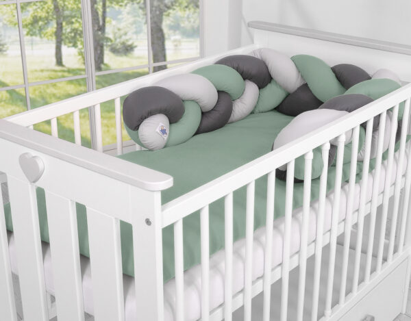 Ochraniacz warkocz pleciony do łóżeczka – szałwia-szary-antracyt